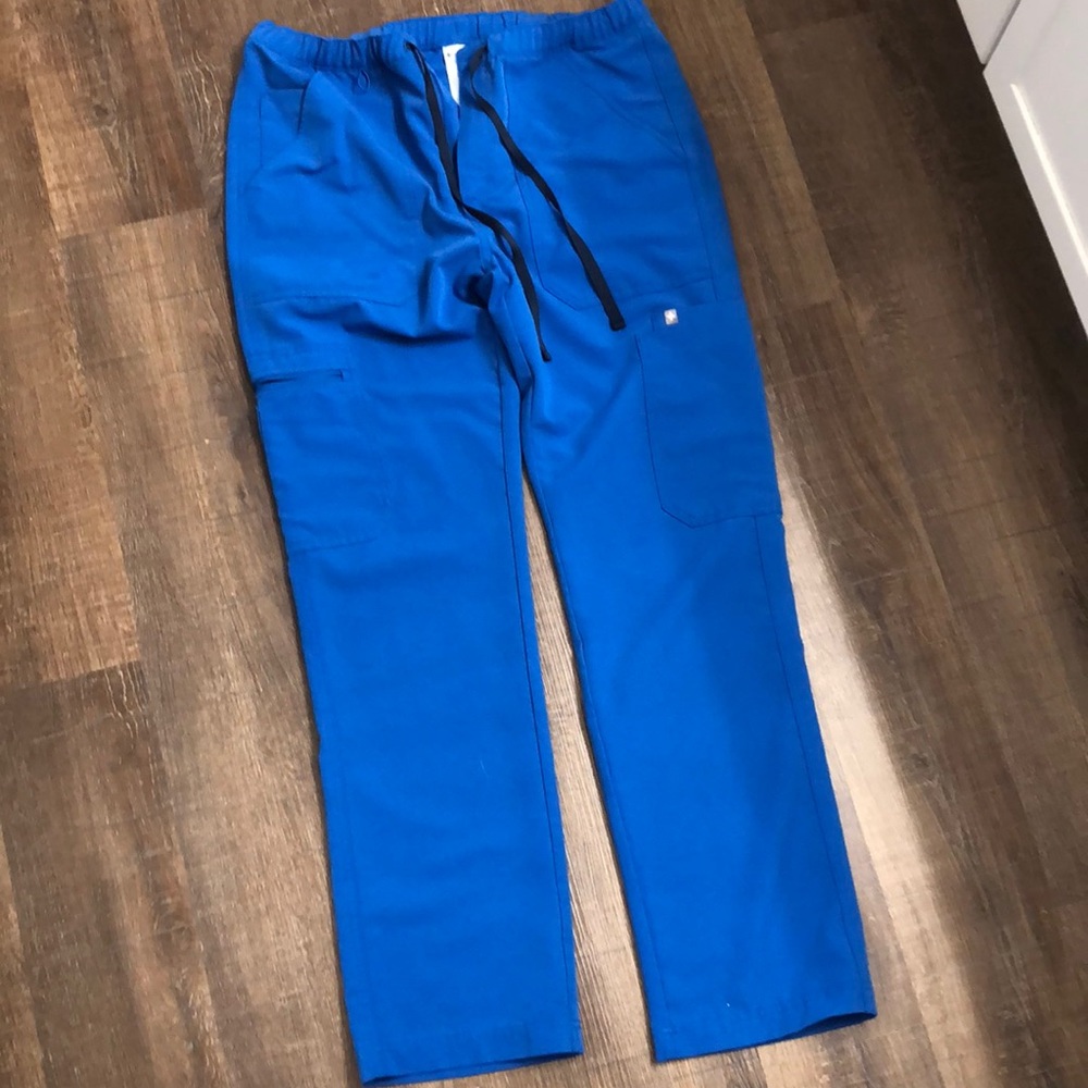 Figs scrub pants. Size medium.